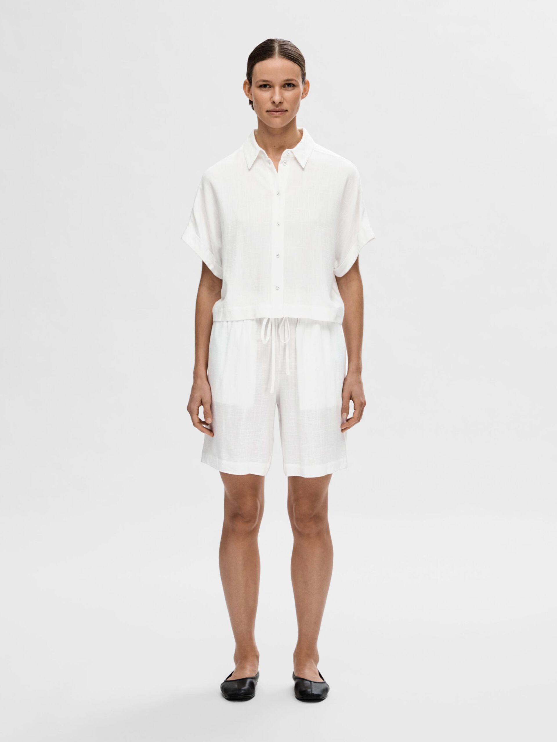 SLF Linnie Linen Shorts in White