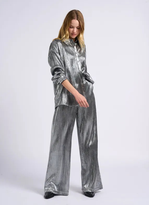 SUNCOO Jill Plisse Trousers in Argent