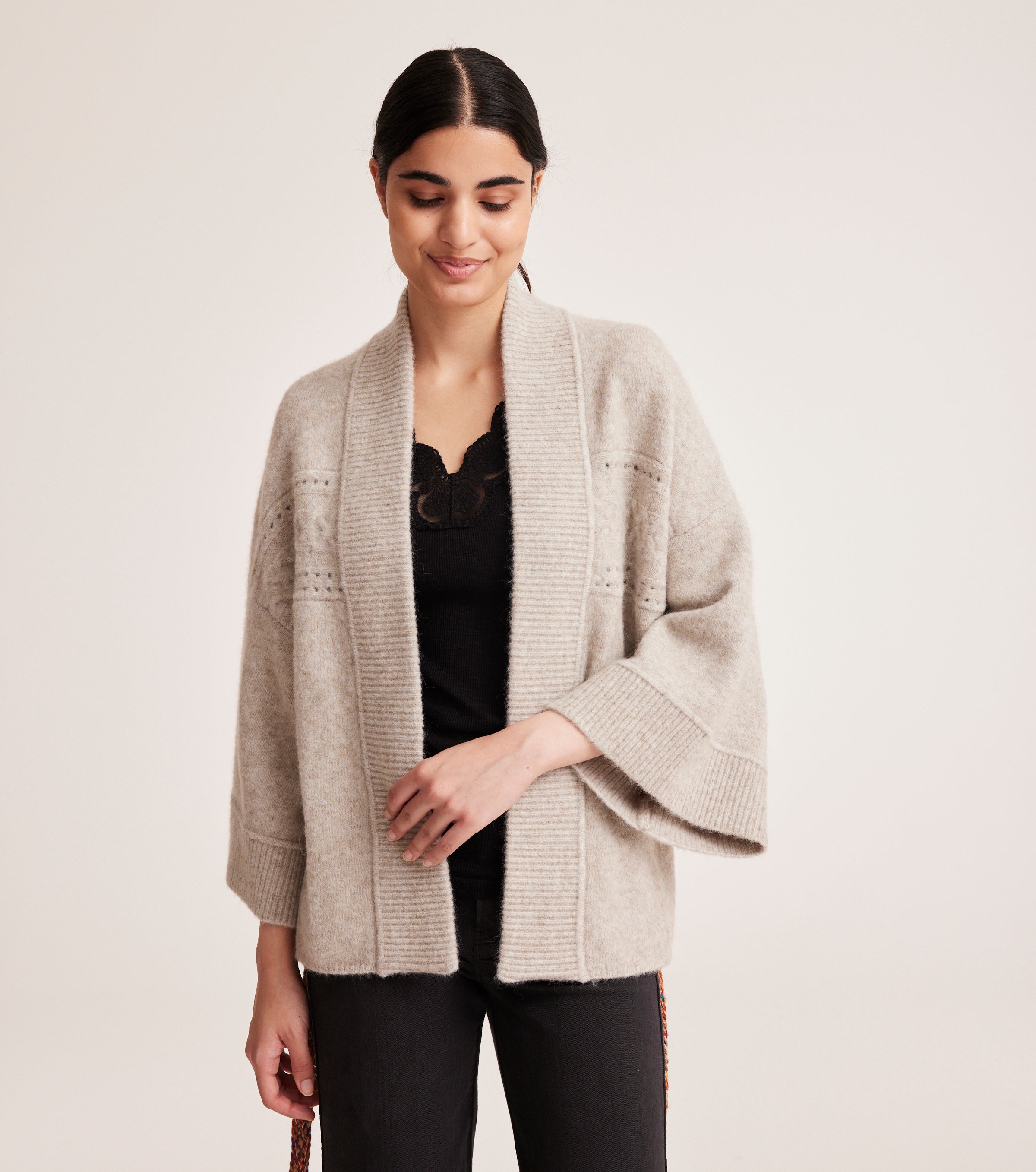 OM Carol Cardi in Light Grey