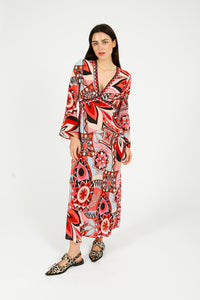 You added <b><u>RIXO Tania Dress in 60's Swirl Red</u></b> to your cart.