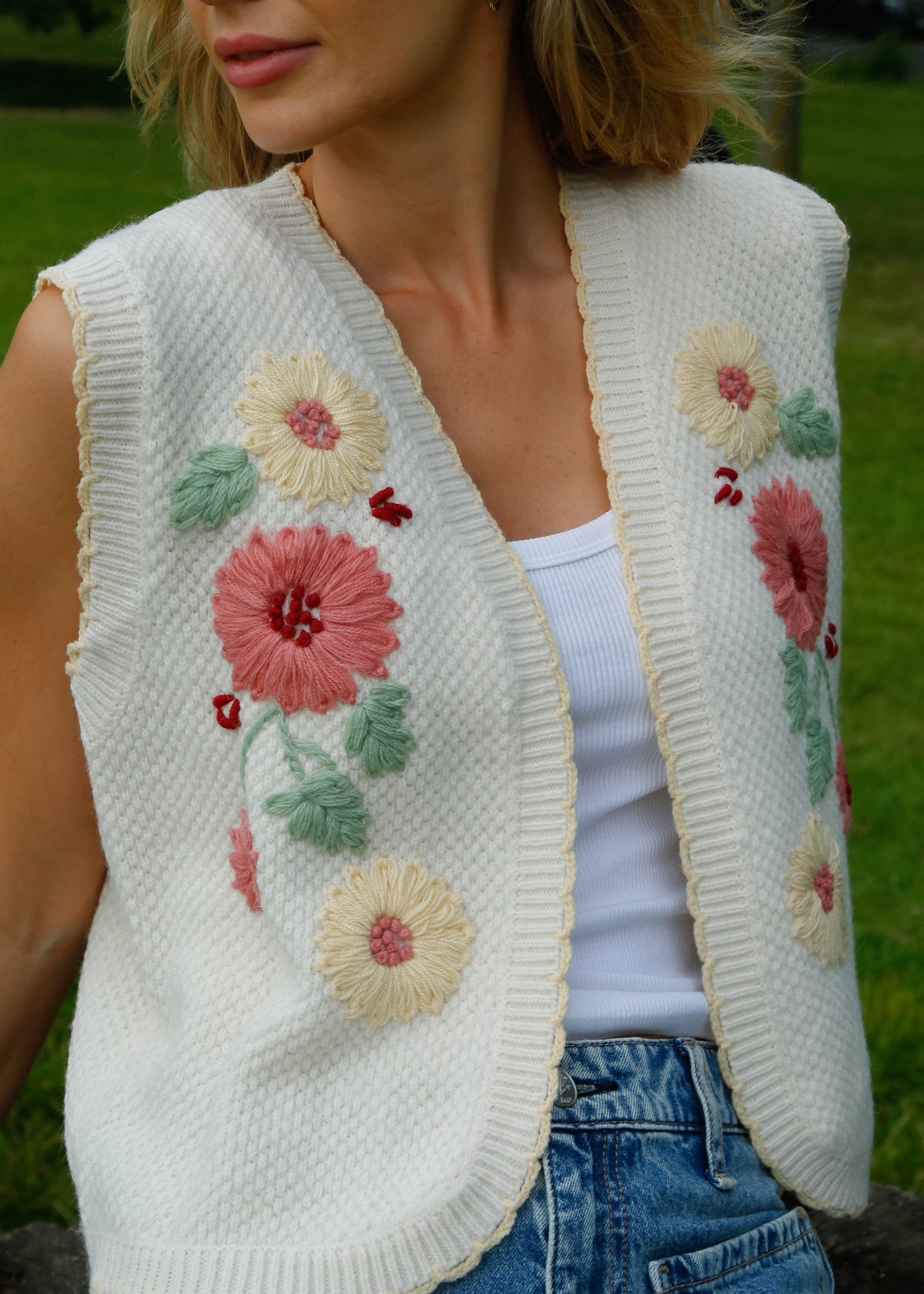 LM Sylnan Vest in Cream