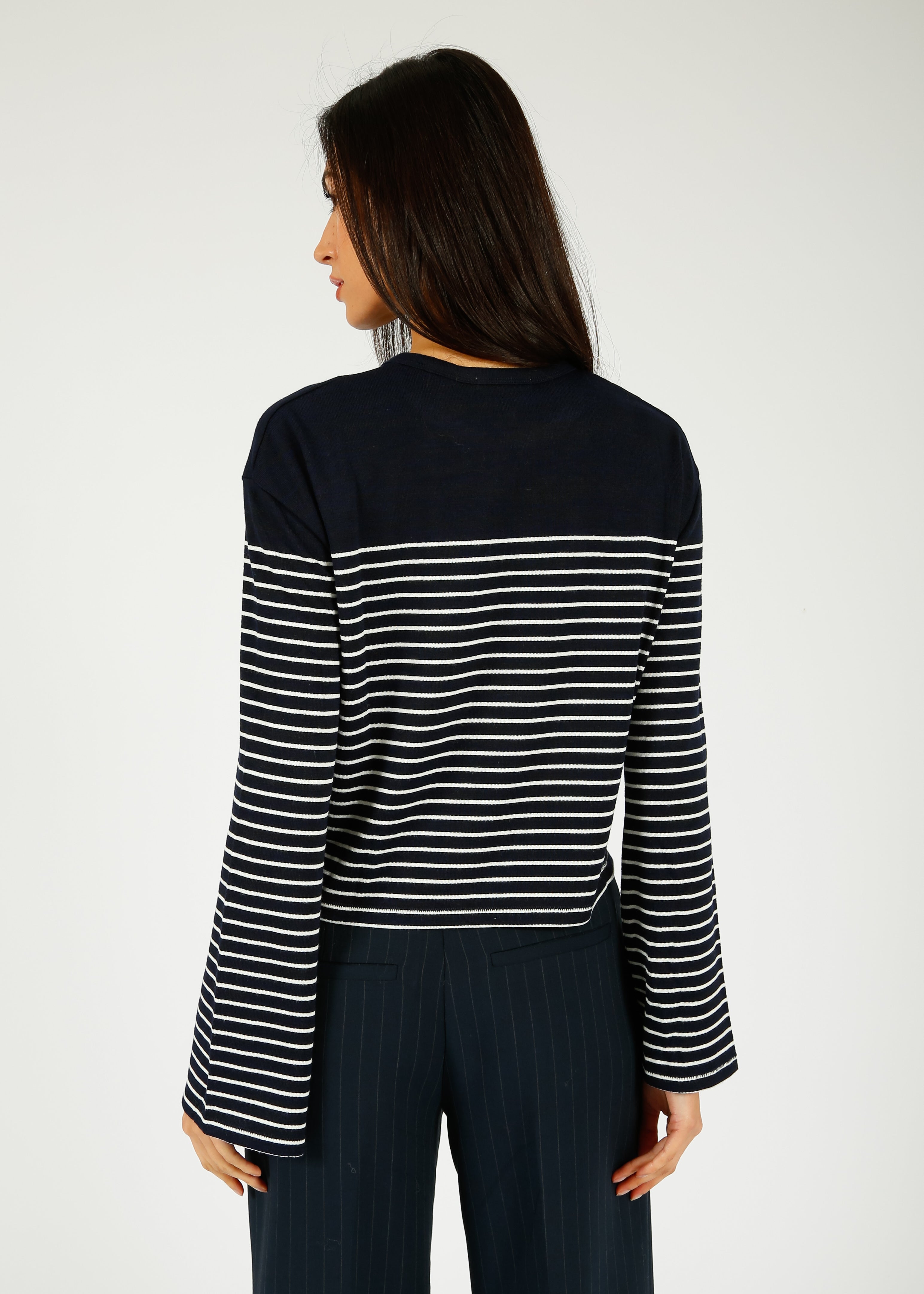 R&B The Knit Boxy Stripe in Navy, Ivory