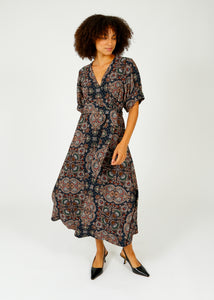 You added <b><u>VB Wyatt Dress in Navy Multi</u></b> to your cart.