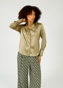 You added <b><u>RAILS Fia Shirt in Mermaid</u></b> to your cart.