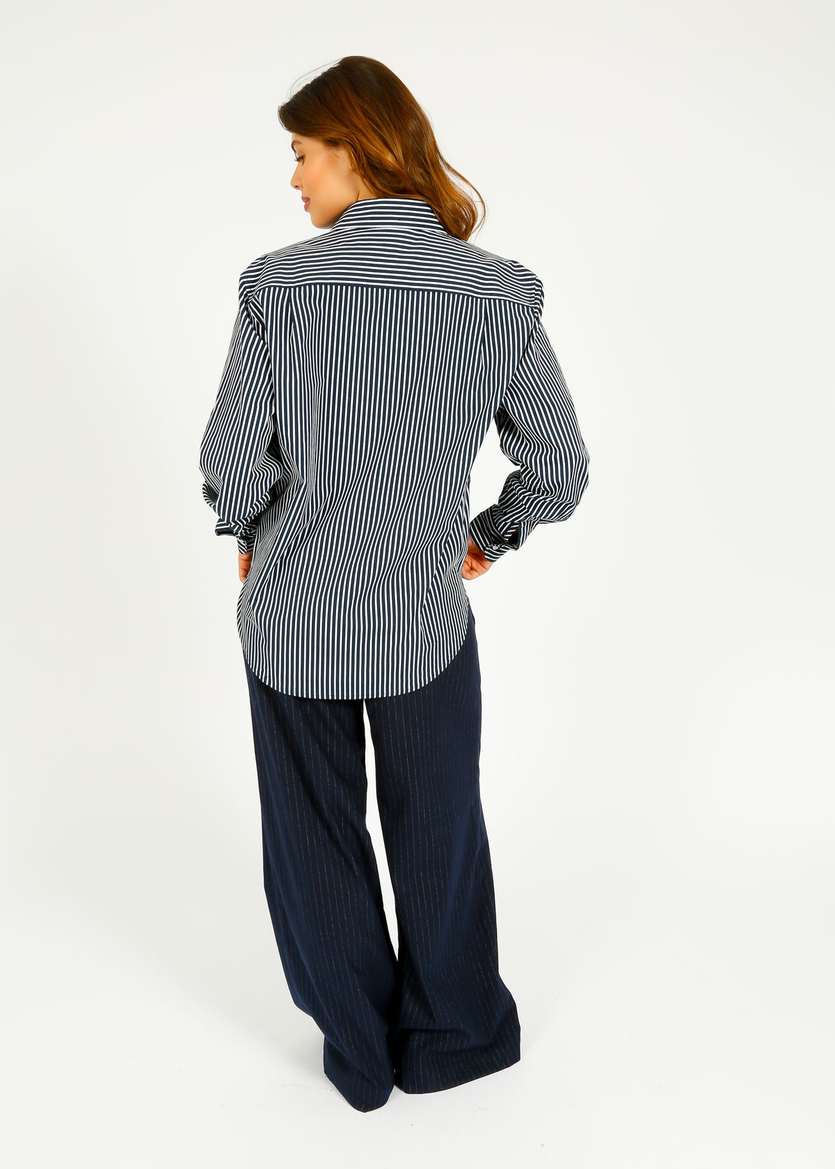 PARK Classic Fit Shirt in Navy, White Stripe