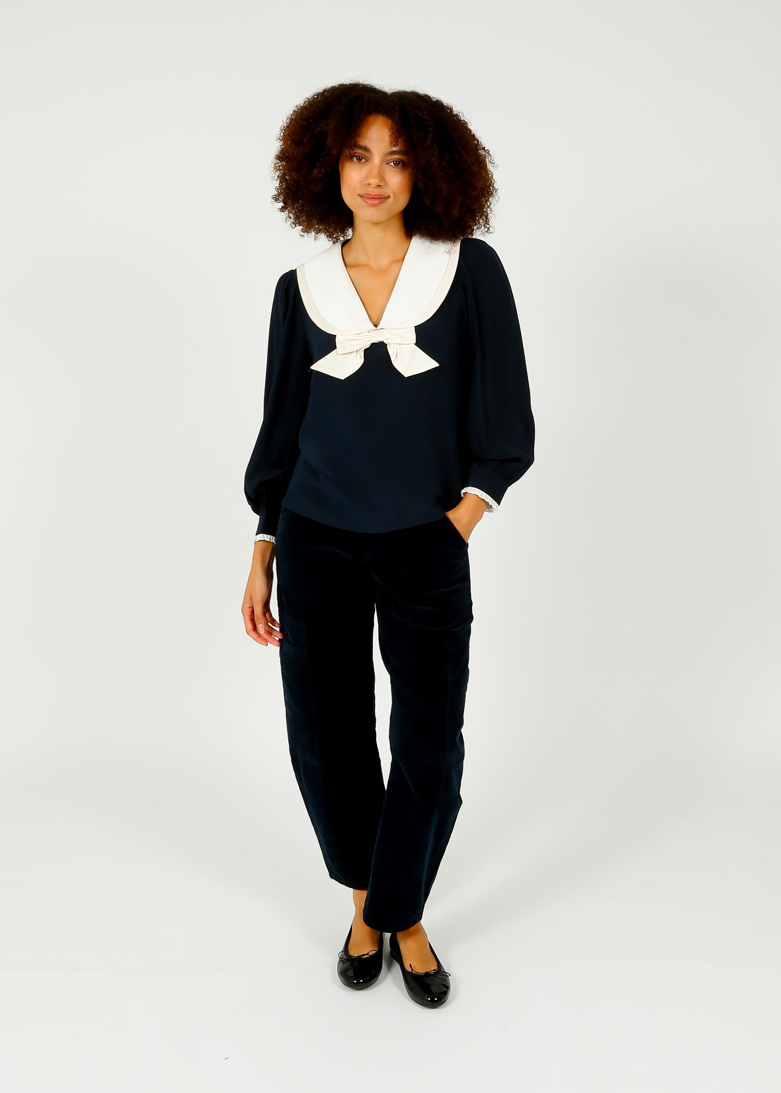 RIXO Elimer Top in Navy