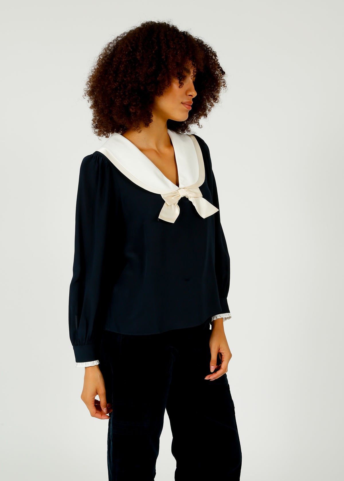 RIXO Elimer Top in Navy