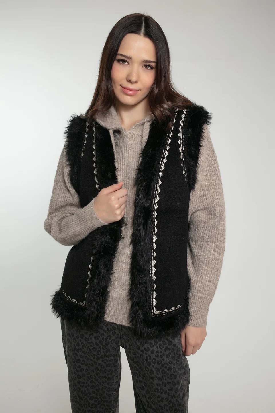 NOOKI Dannika Gilet in Black