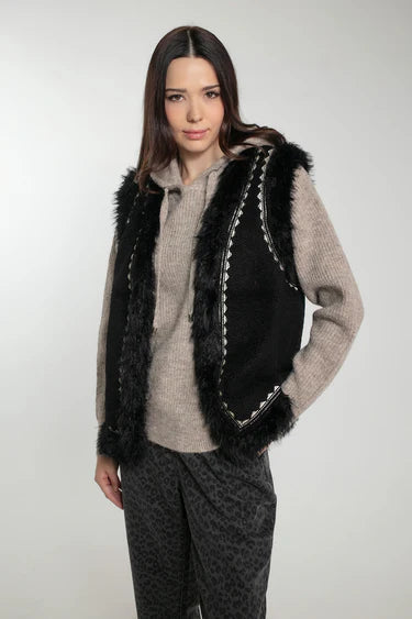 NOOKI Dannika Gilet in Black