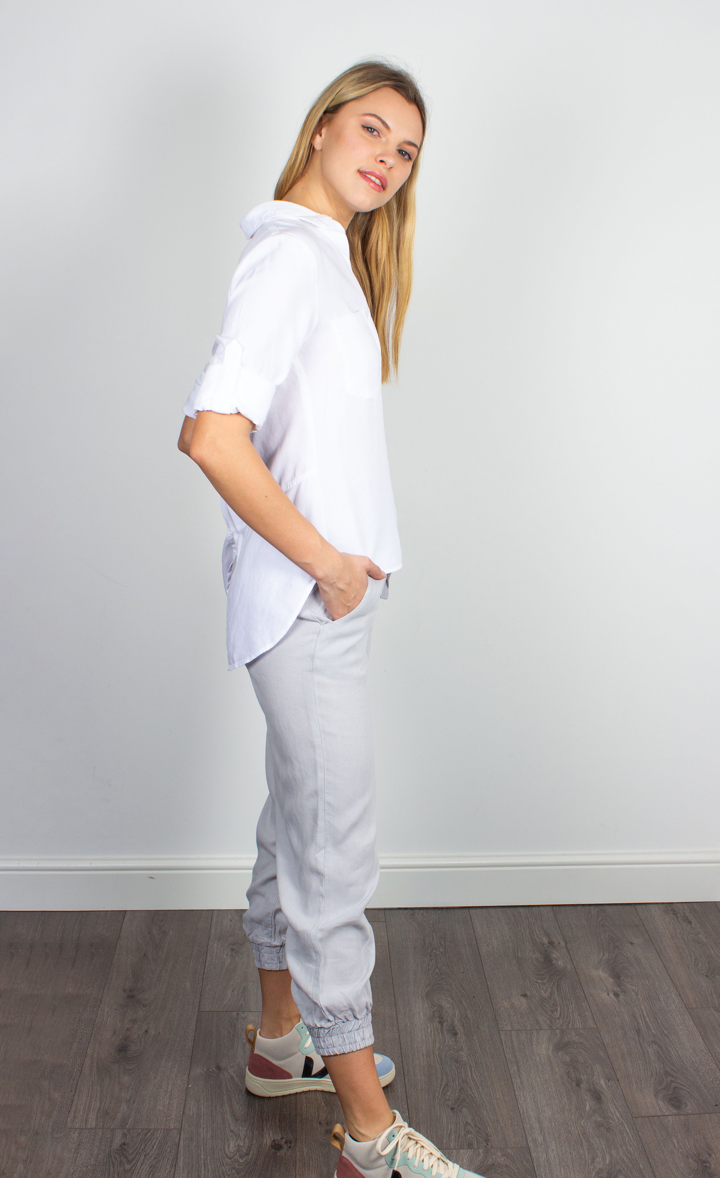 Bella Dahl split back button down shirt