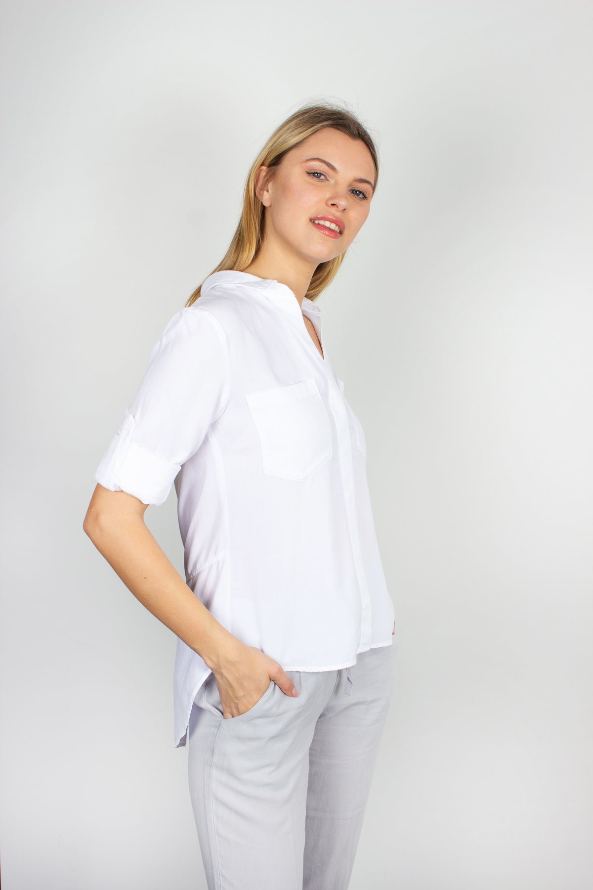 Bella Dahl split-back button-down shirt