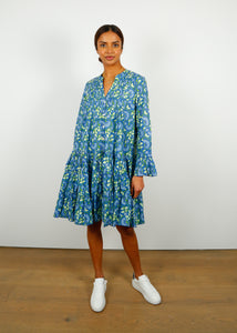 You added <b><u>DREAM Lobster Dress in Blue Petunia</u></b> to your cart.